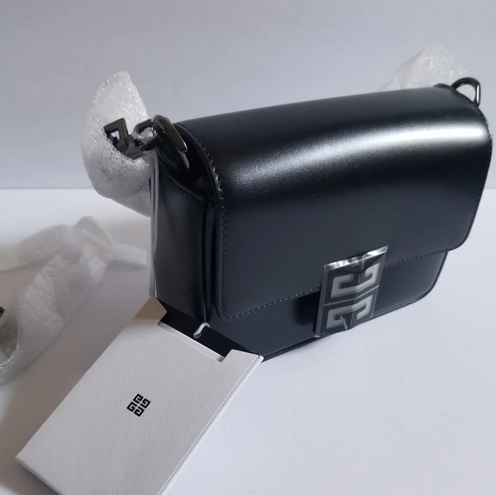 Givenchy Small Leather Crossbody Bag Black - Picture 6 of 14